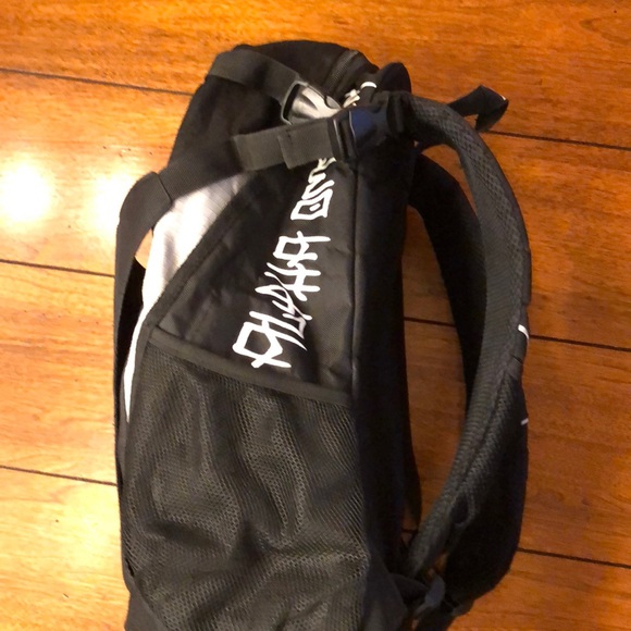 AO scooter carrying backpack (make offers😄) - Picture 2 of 3